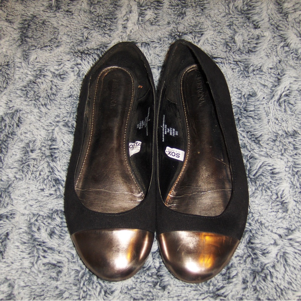 Merona Black and Metallic Flats Size 9
